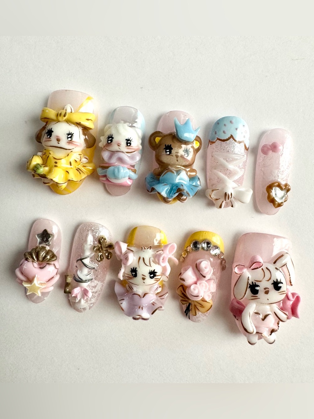 MIKKO ILLUSTRATIONS Inspired 3D Press On Nails